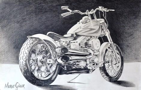 Anatomi Sanat Akademisi'nde güzel sanatlar yetenek sınavlarına hazırlık aşamalarında,Endüstri Ürünleri bölümü sınavına hazırlanan öğrencimizin motor çizimi.